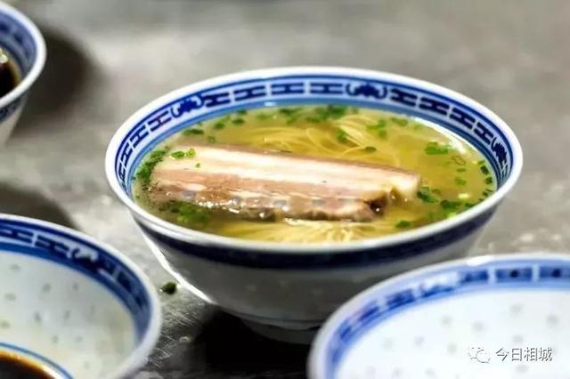 獨家調味吊湯，相城一碗白燜肉麵殺入